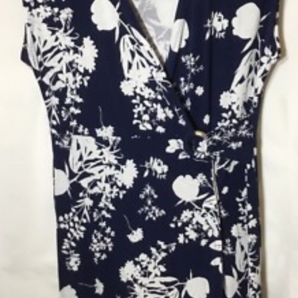 Liz Claiborne Blue Sleeveless Wrap Blouse NWT LP